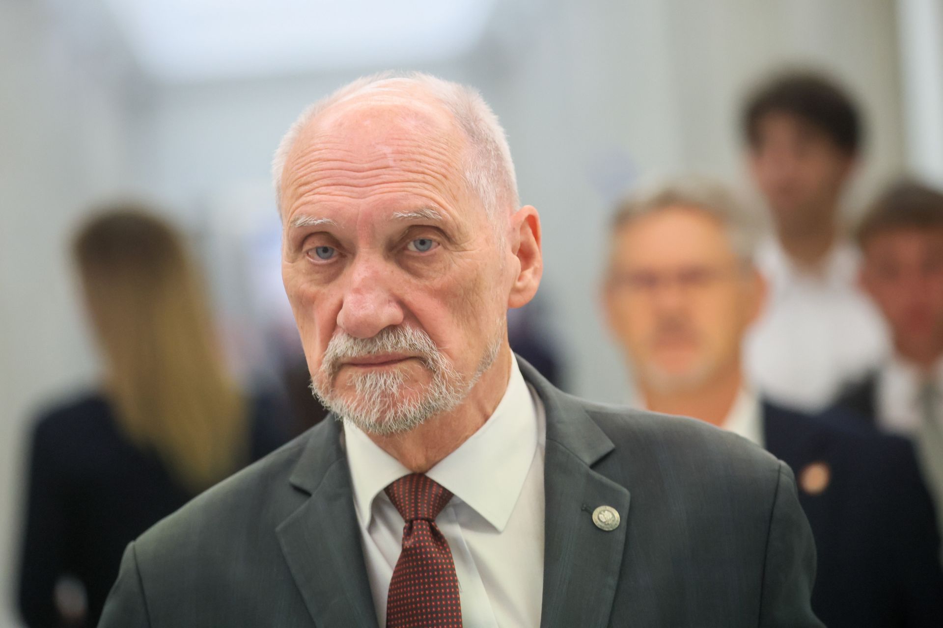Macierewicz grzmiał z mównicy. Ostra riposta posła KO