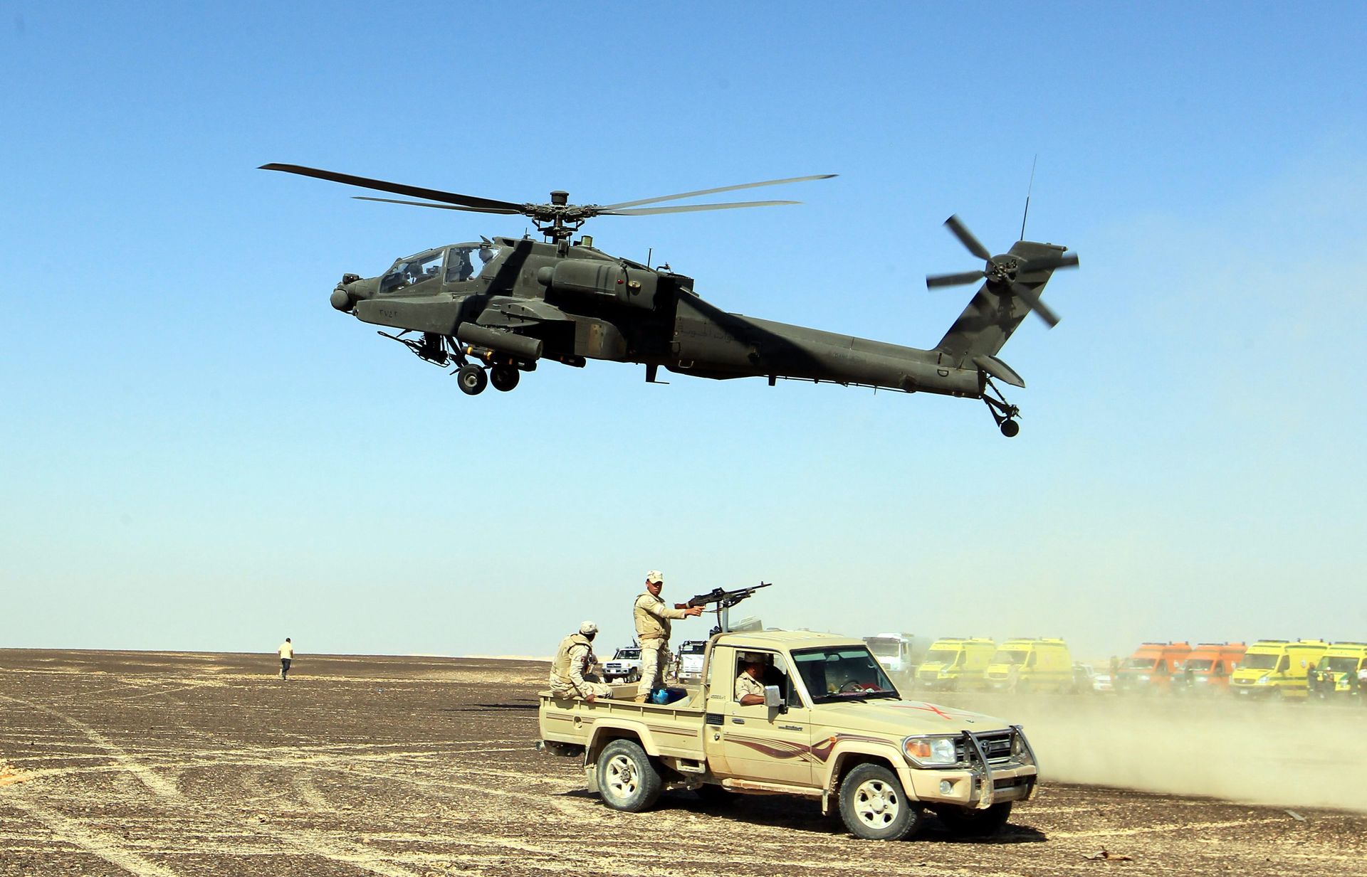 Egipt wysłał 40 tysięcy żołnierzy na Synaj. "Przygotowuje się"