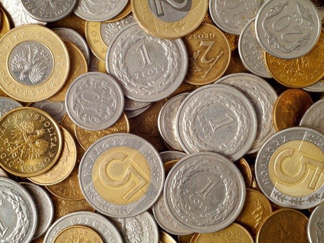KRRiT chce ograniczyć do 4 minut czas emisji reklam w TVP i Polskim Radiu