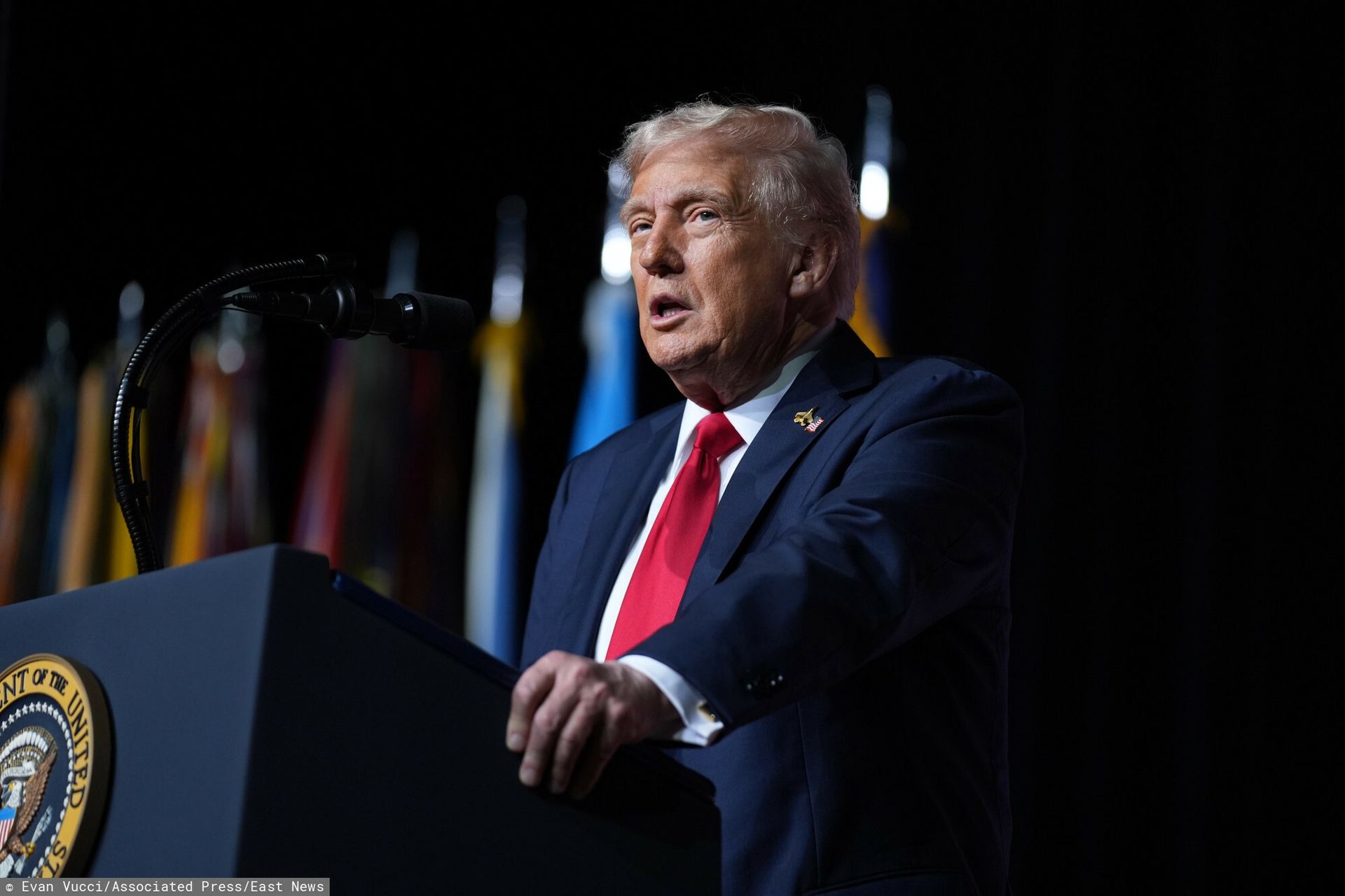 Trump do Putina. "Jesteś papierowym tygrysem?"