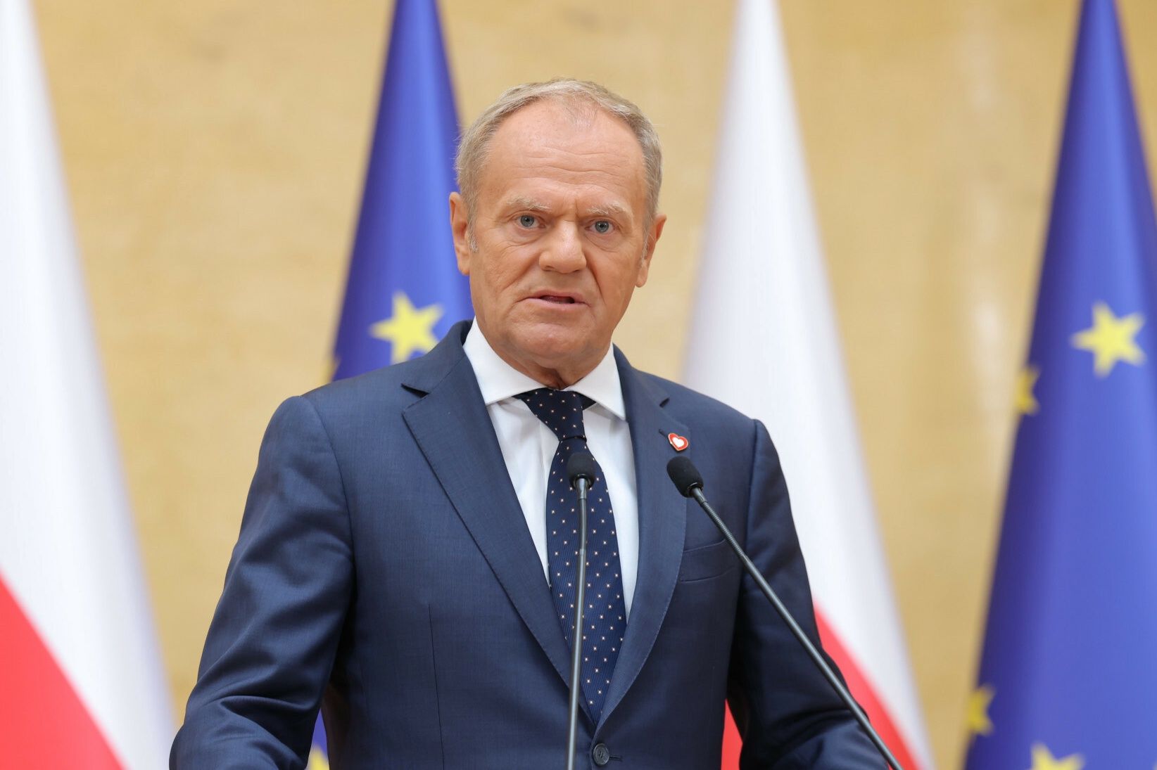 Tusk rozmawiał z szefem NATO. "Nie możemy wykluczyć prowokacji"