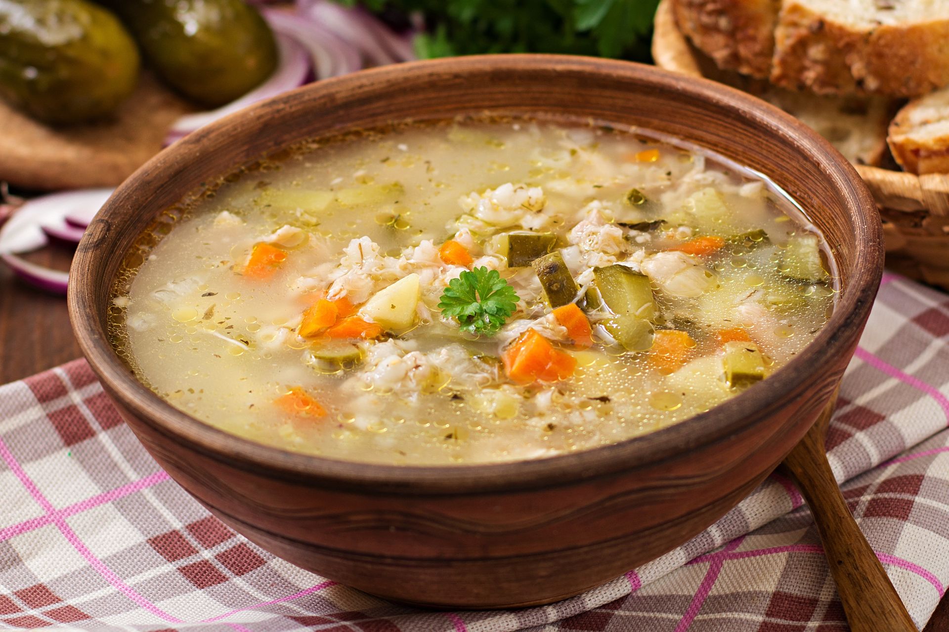 Dodaję zamiast ziemniaków. Ogórkowa wyjdzie jeszcze smaczniejsza niż u babci