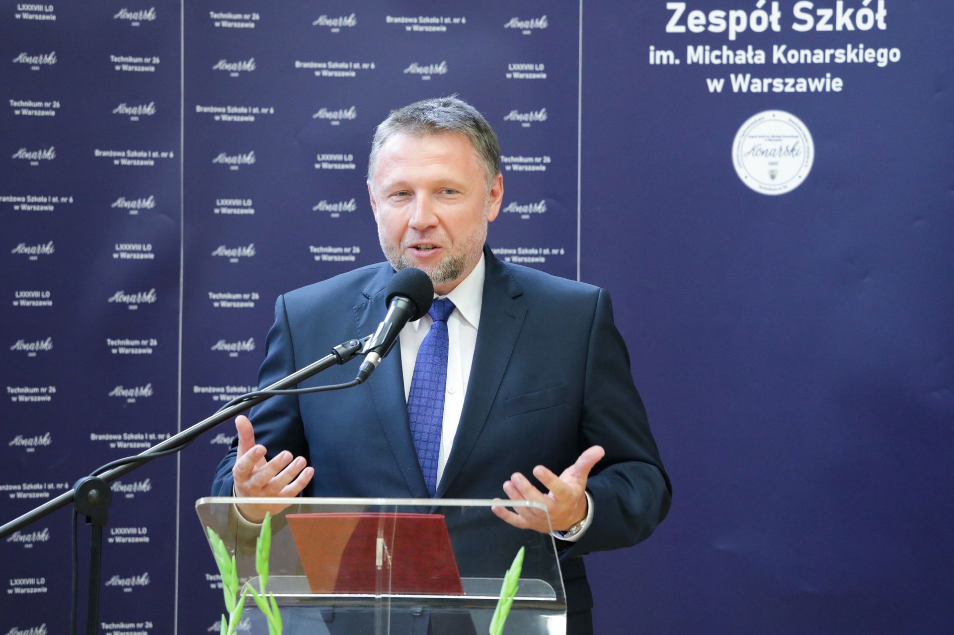 Dostęp cudzoziemców do świadczeń. MSWiA zakończyło pracę