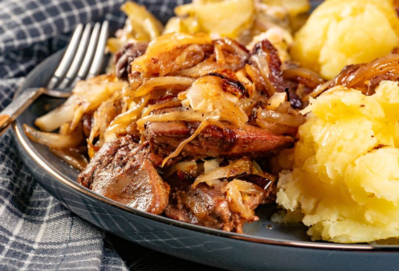 Nasi dziadkowie zajadali ją niemal co piątek. My unikamy, a jest napakowana żelazem i białkiem