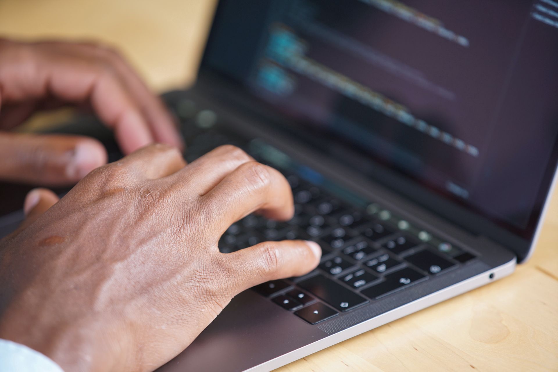 Uwaga na PromptLock. To ransomware, który używa AI