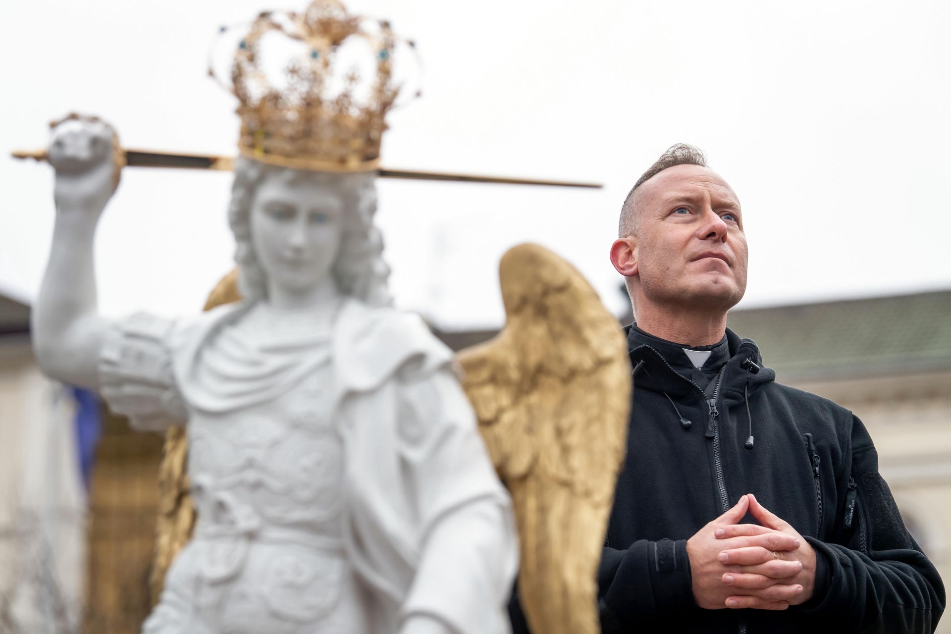 Prokuratura umorzyła sprawę ks. Dominika Chmielewskiego. Brak znamion przestępstwa