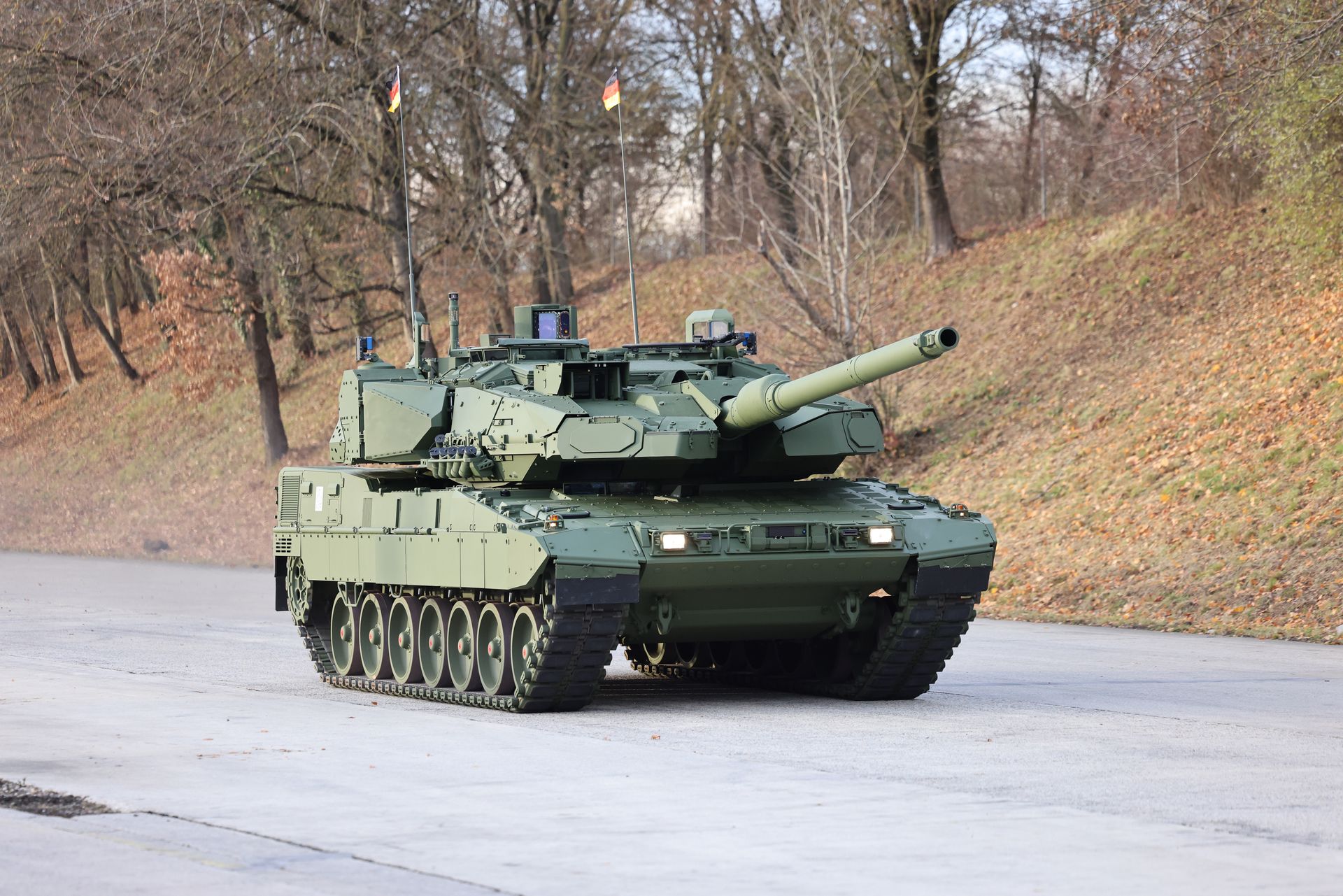 Niemcy już nie chcą Leoparda 2A8. Na horyzoncie "czołg przejściowy"