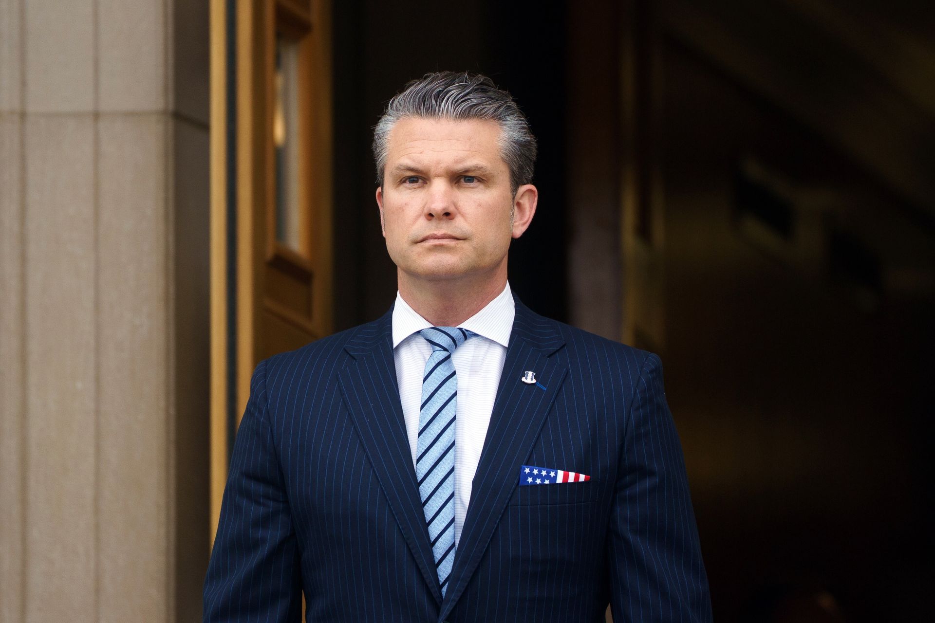 Na kilka dni wstrzymał pomoc dla Ukrainy. Trump o tym nie wiedział