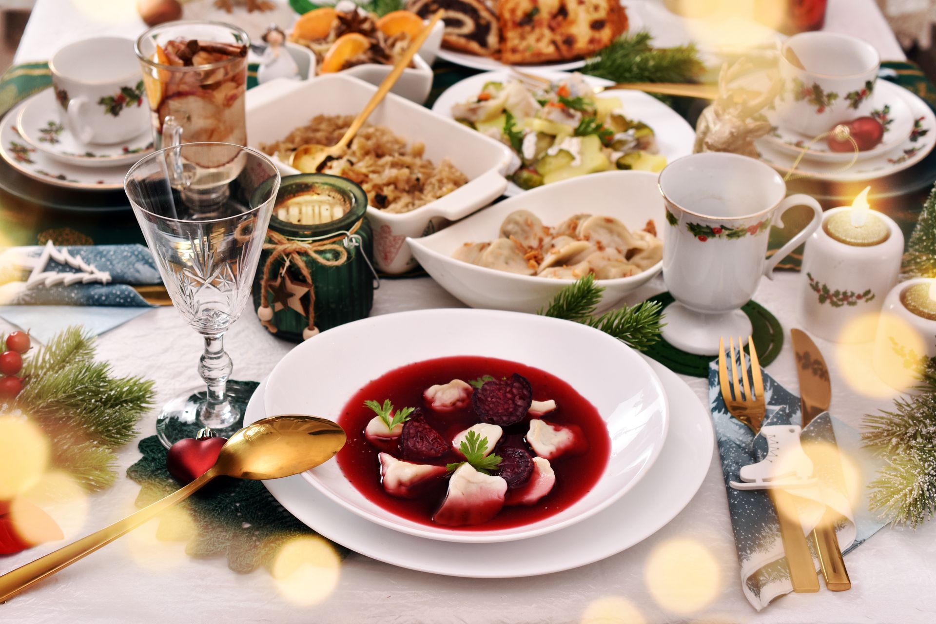 Święta zero waste. Jak mądrze zaplanować świąteczne menu, by potem nie wyrzucać jedzenia?
