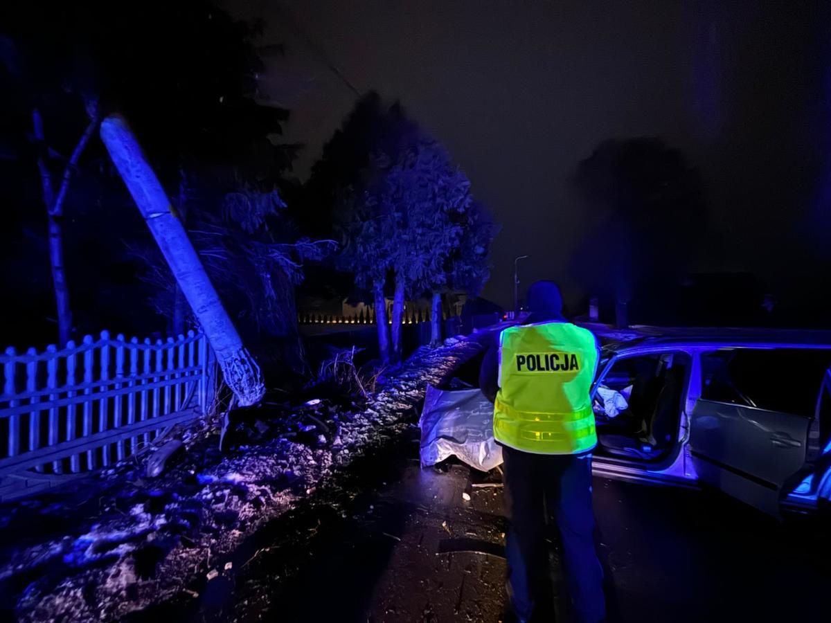 Pijany wjechał w słup. Odciął mieszkańcom prąd