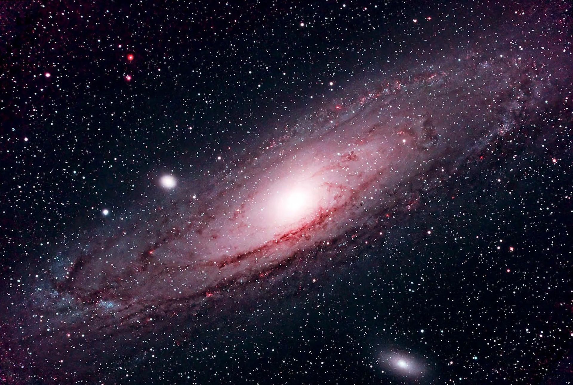 Niepokojące zmiany w Galaktyce Andromedy. Zmiany są wyraźne