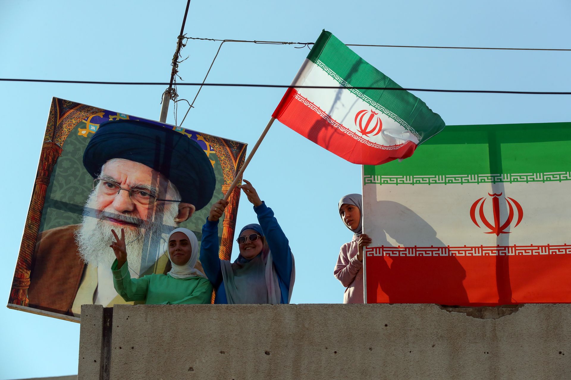 Ajatollah gratuluje Iranowi "zwycięstwa nad USA"