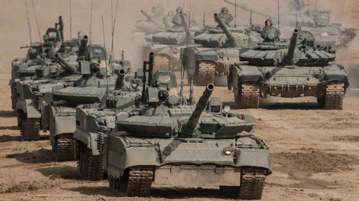 Rosja ponosi straty, ale rozwija armię. Jest liczniejsza niż przed atakiem na Ukrainę