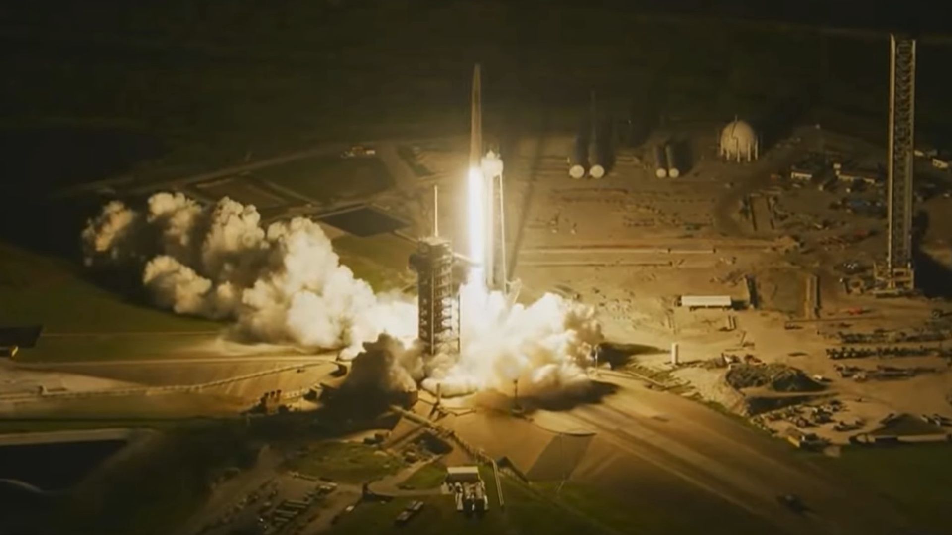 Start misji Ax-4. Te zdjęcia wyglądają jak z filmu sci-fi