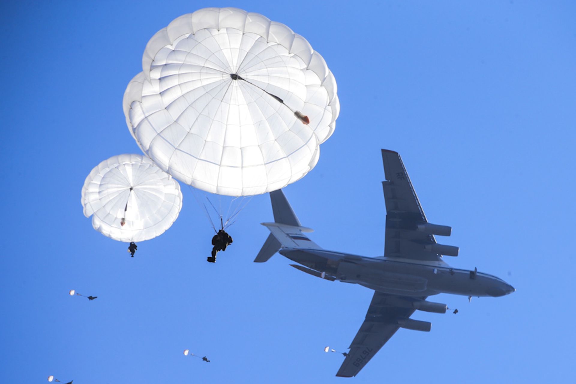 Nowy front Putina. Rosja pomaga Chinom przygotować inwazję na Tajwan