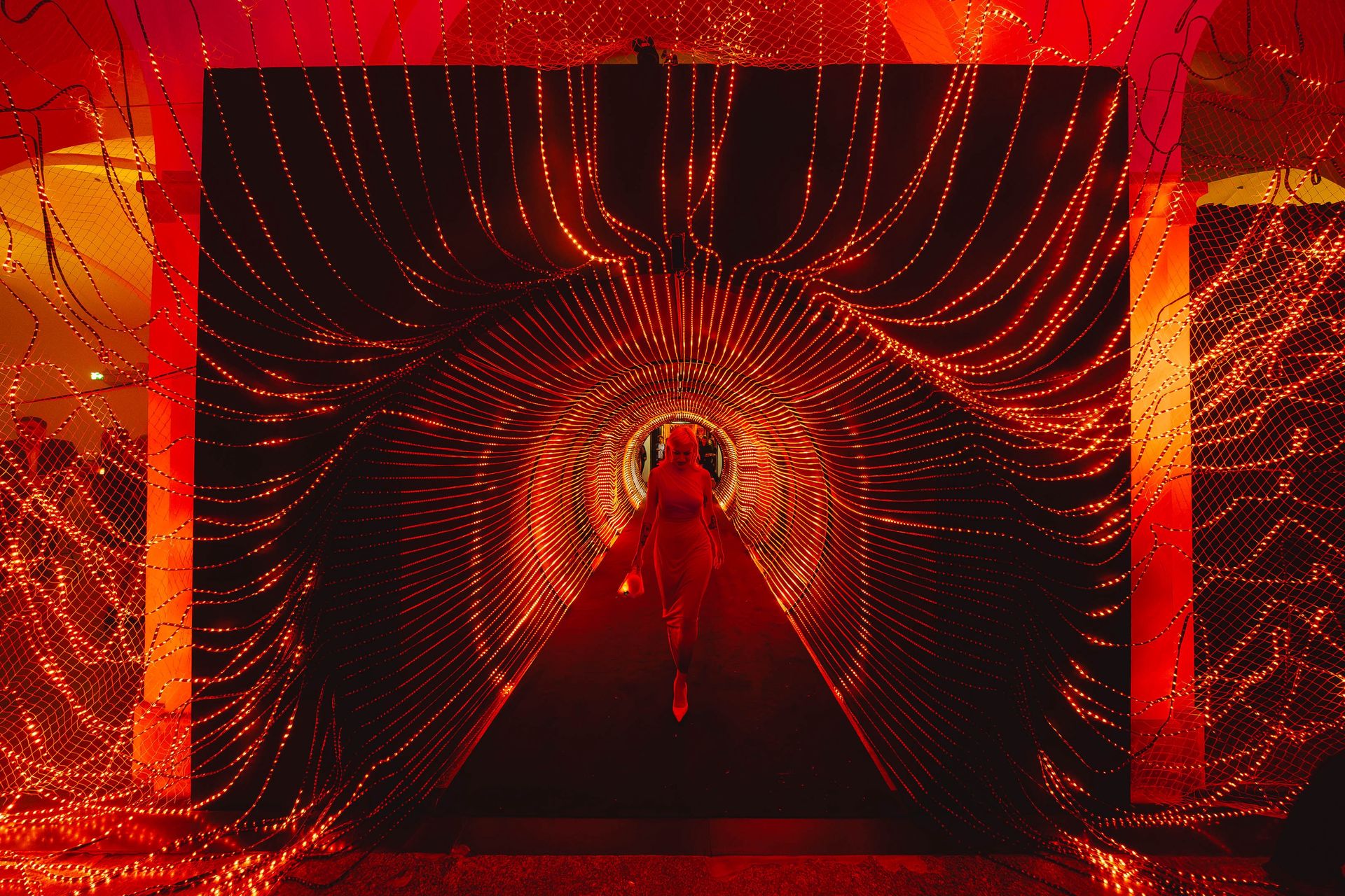 Multimedialne widowisko kulminacją kampanii "The Circle"