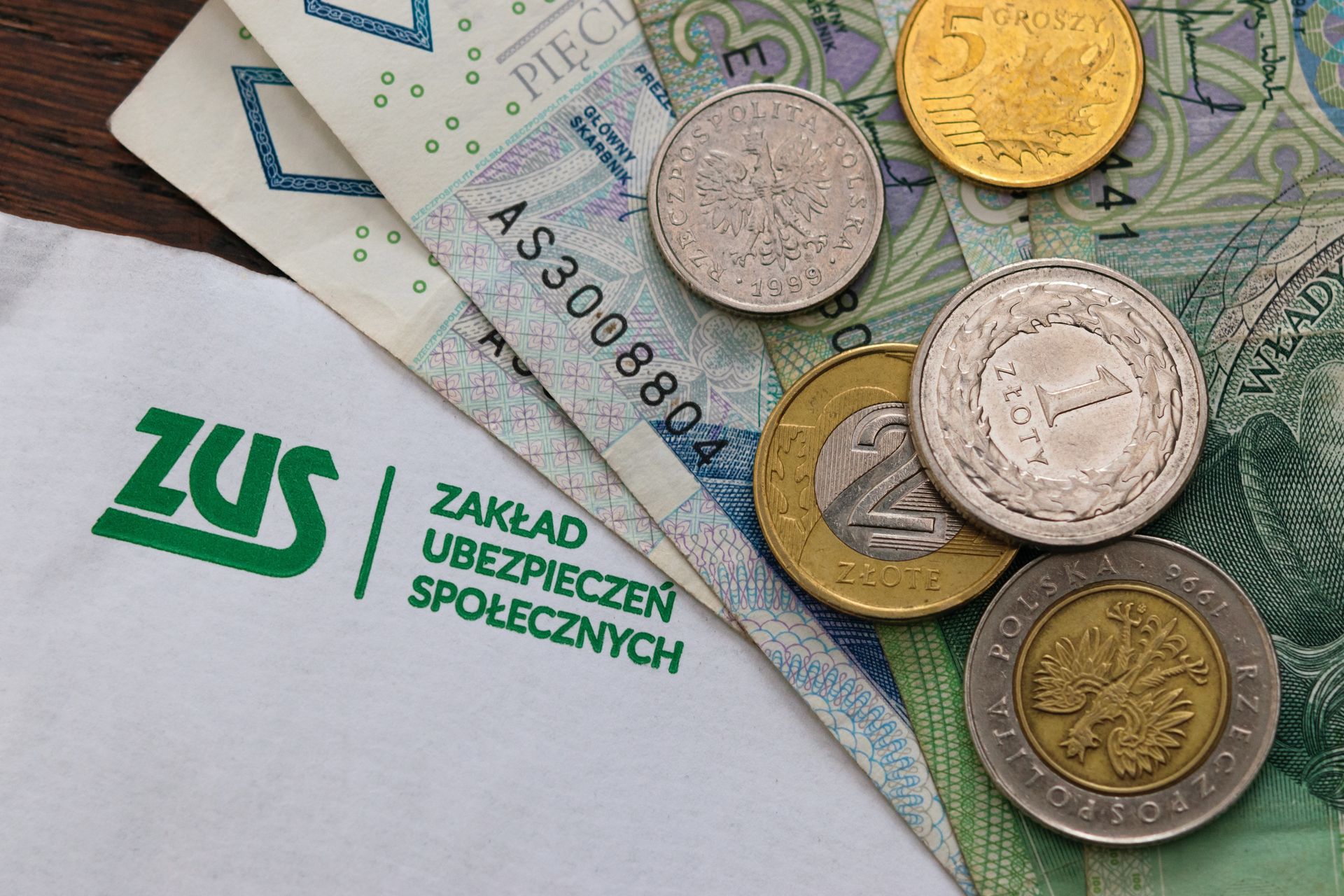 ZUS zwraca pieniądze po zmarłych. Całość zajmuje 10 minut