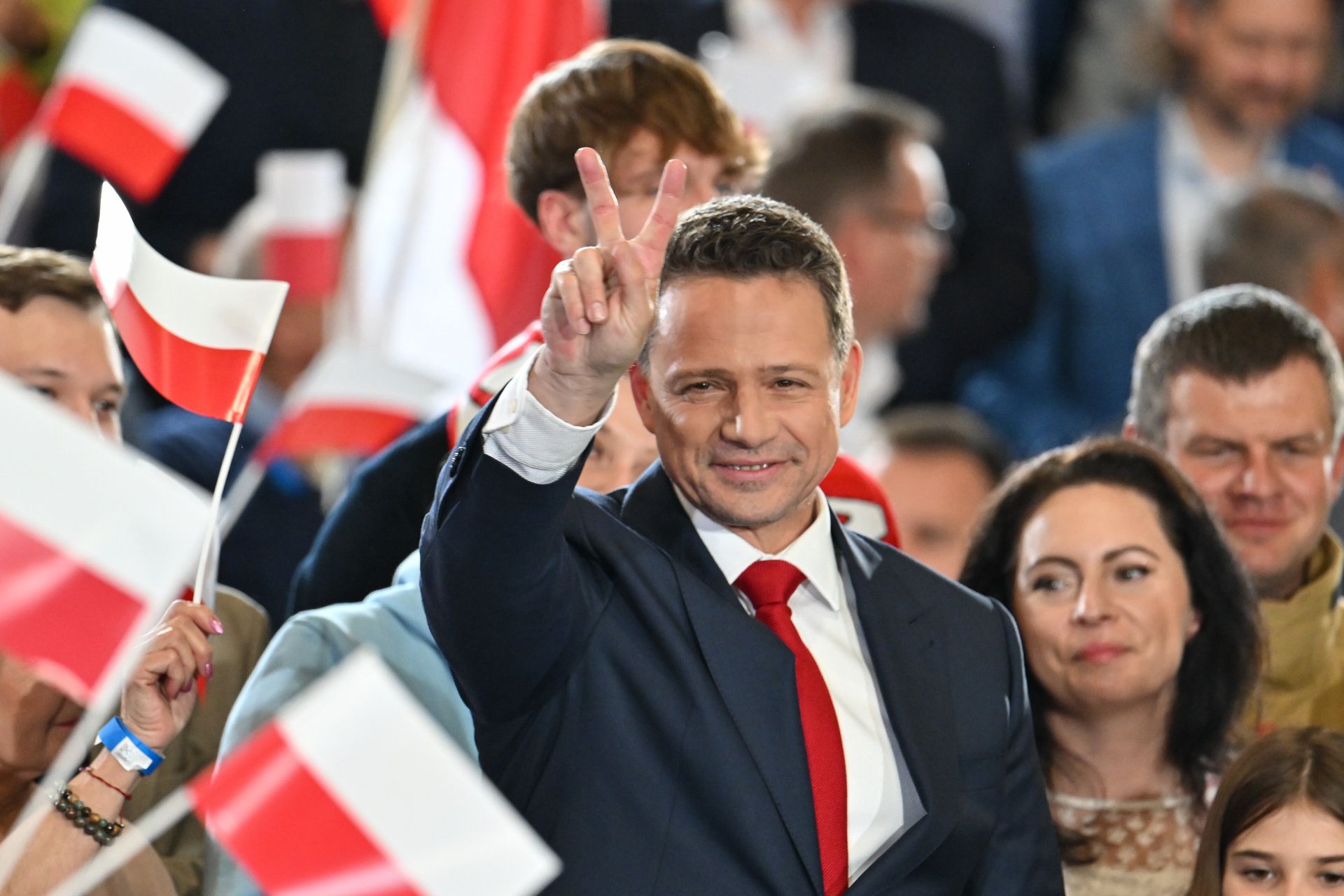 Smerf Gospodarz triumfuje w miastach. Karol Nawrocki na wsi