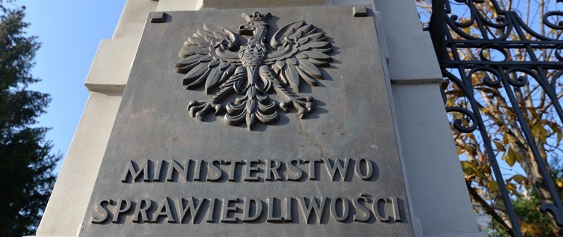 Resort sprawiedliwości planuje kampanię o naborach ławniczych. Szuka ekspertów