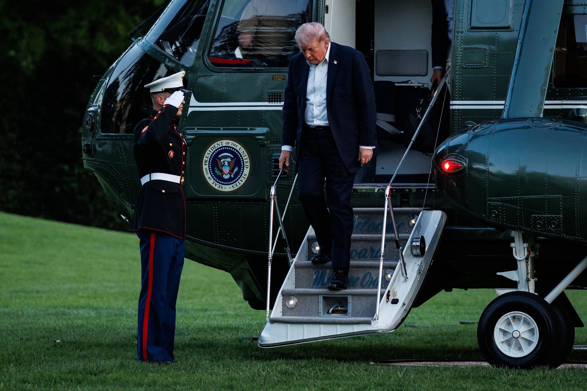 Zmiana planów. Trump nieoczekiwanie wrócił do Białego Domu