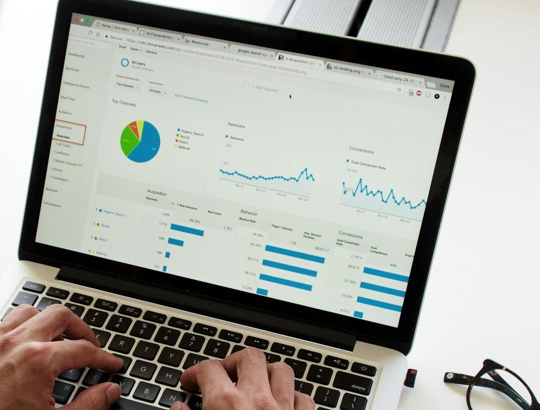 Reklama online w Polsce w 2025 r. warta 10,9 mld zł. Coraz ważniejszy SEM