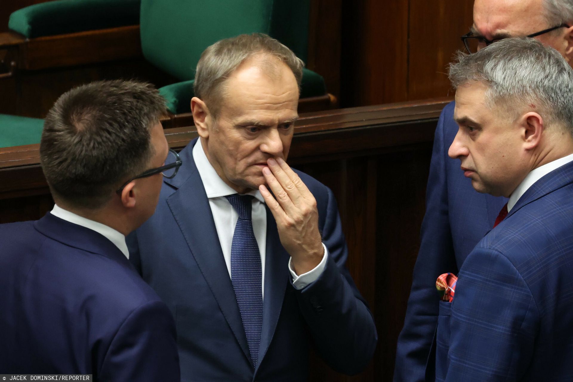 PiS na prowadzeniu w najnowszym sondażu. Konfederacja się umacnia