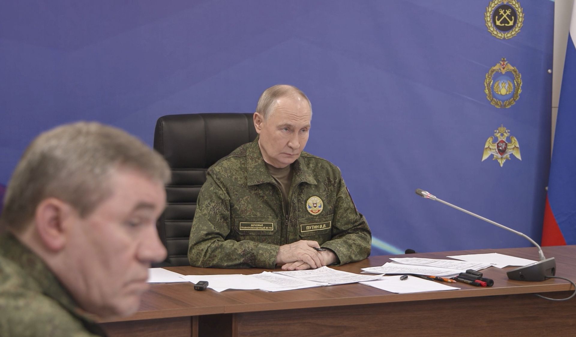 Putin zwołał naradę z oficerami. Gierasimow zapewniał o ofensywie