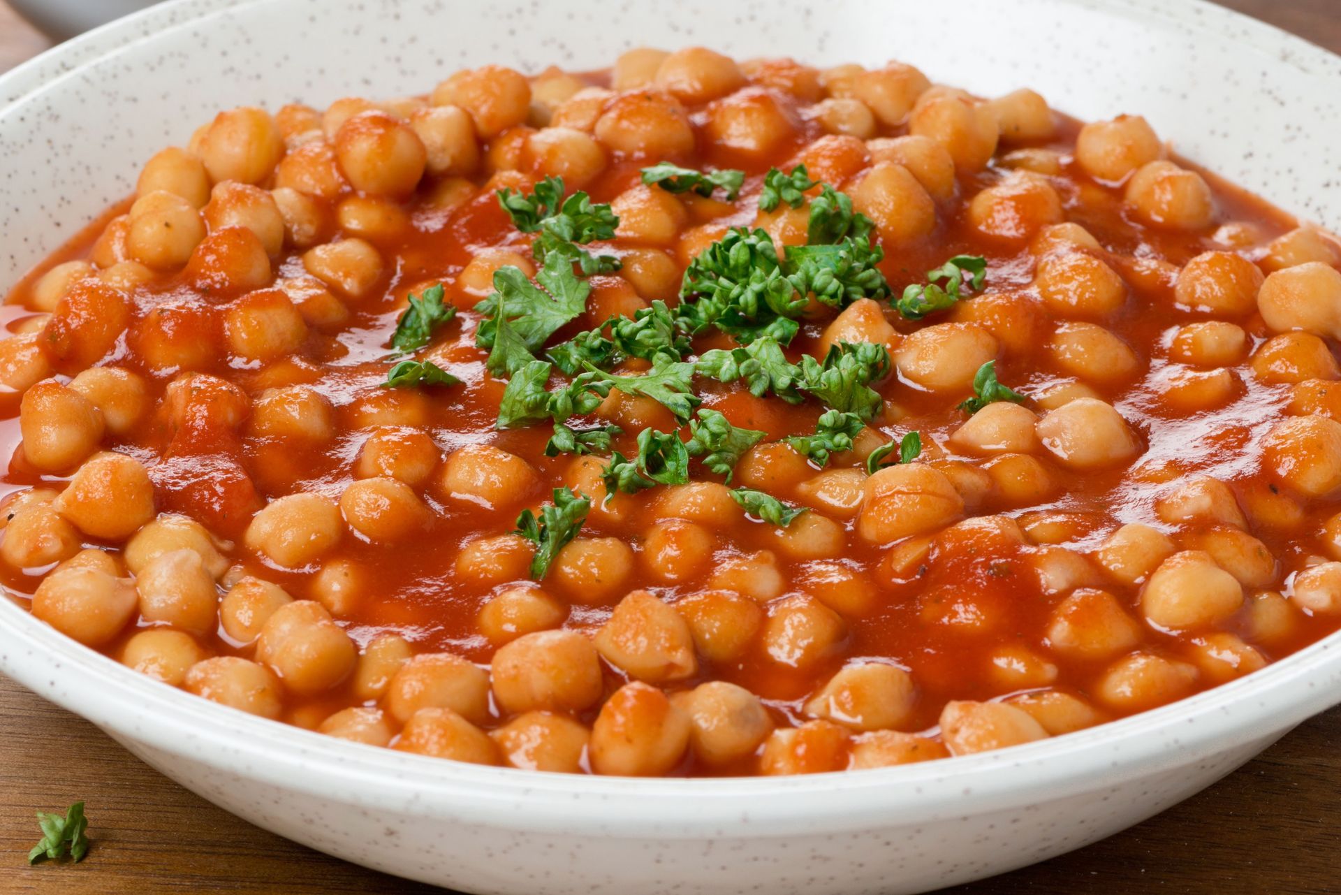 Włosi przygotowują gulasz z tego taniego warzywa. Sycący i pyszny, cały gar znika raz dwa