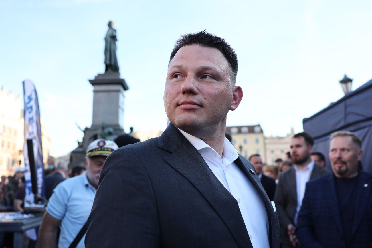Zarobki w firmie Mentzena. Tyle płaci za "pracę ponad normę"