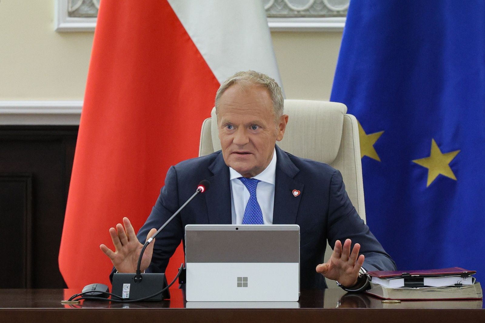 "Bardzo ponury serial". Tusk reaguje na ustalenia WP