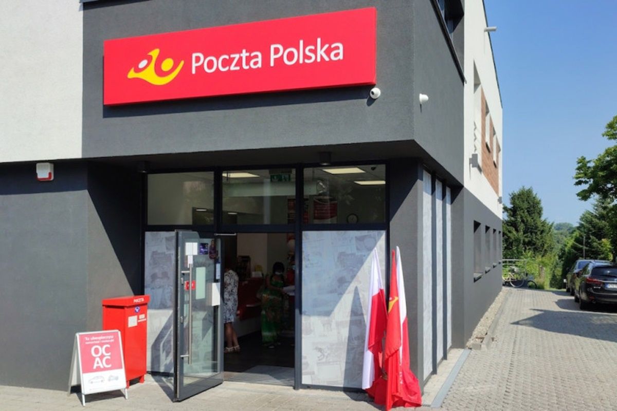 Poczta Polska pyta o kickbacki i płaci za udział w przetargu. Rynek chwali, ale i wskazuje wyzwania