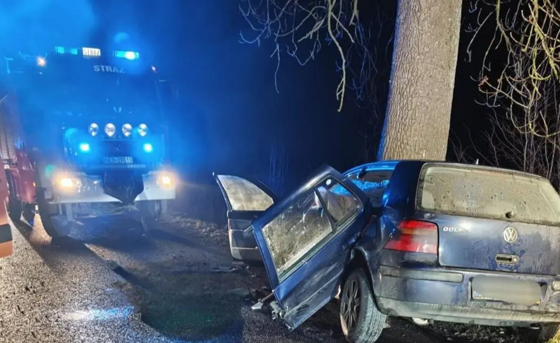 Nocna tragedia. W aucie jechało trzech mężczyzn