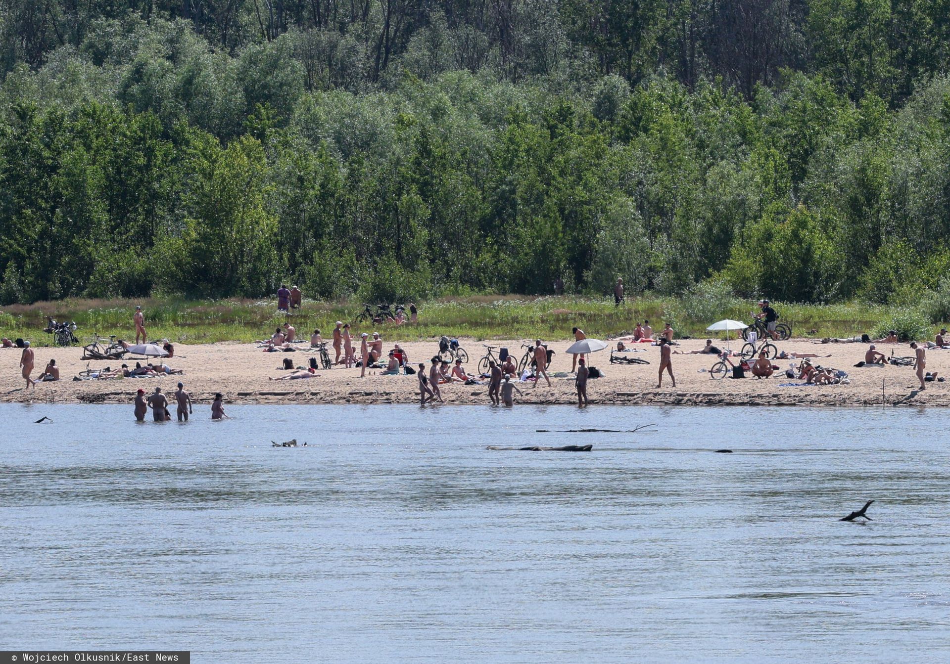 Klimatolodzy o lecie: rekordowe temperatury i zmienna aura
