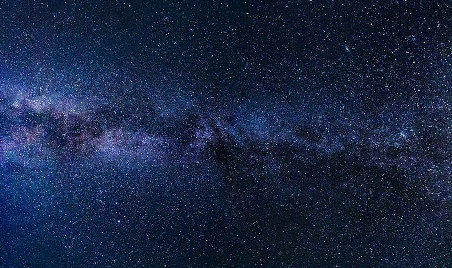 Ma 200 bilionów mas Słońca. Ciemna materia w gromadzie Perseusza