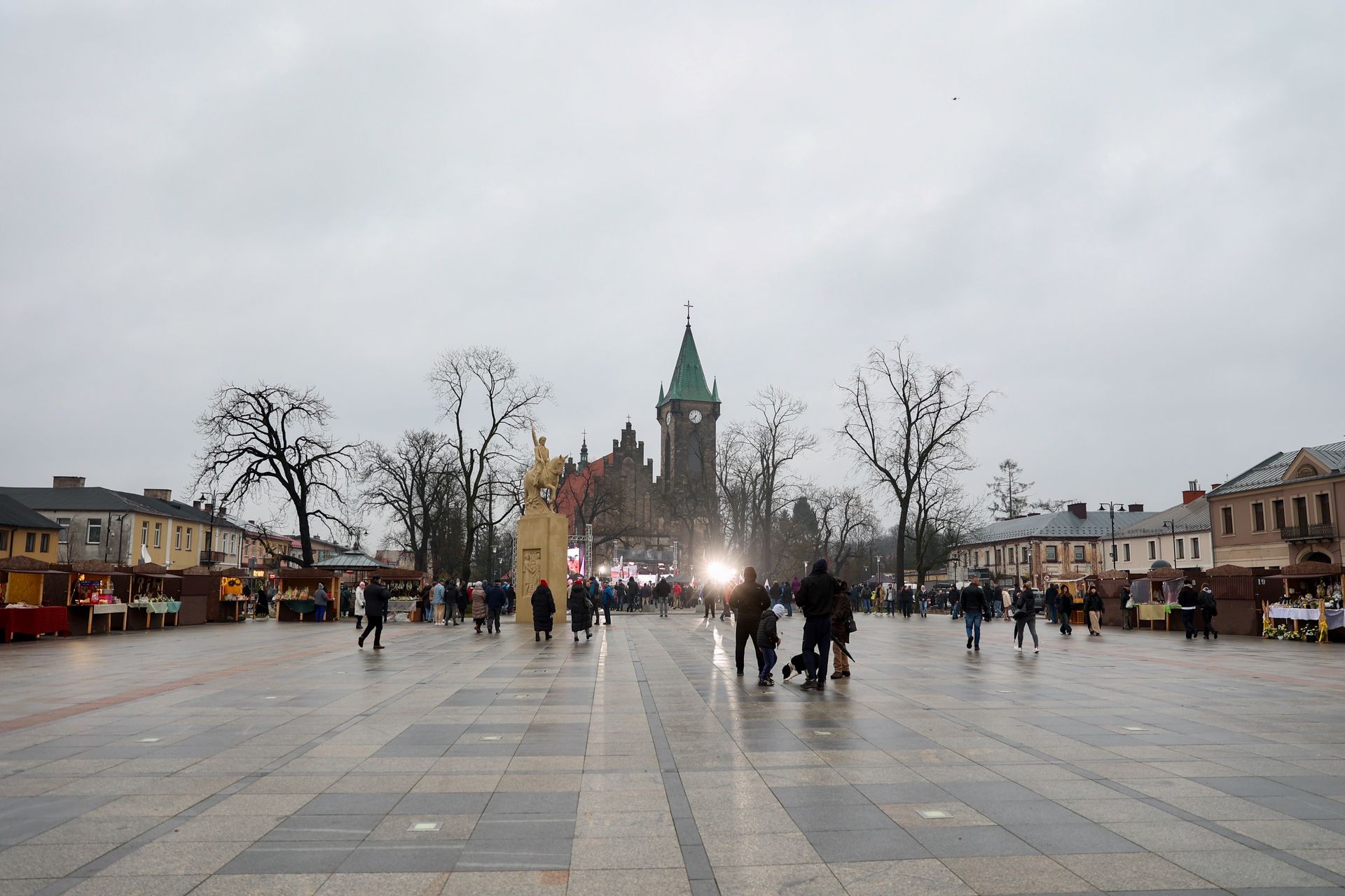 Wybory prezydenckie 2025. Wyniki z Końskich, Skarżyska-Kamiennej, Buska-Zdroju – kto zdobył najwięcej głosów?