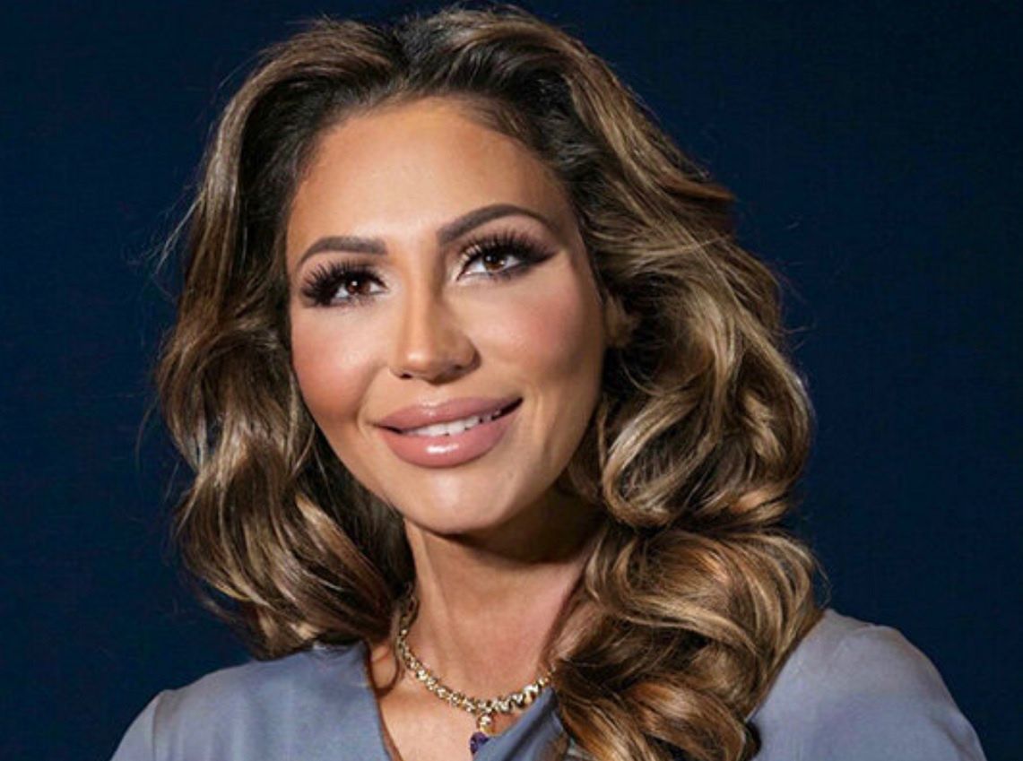 Właściciel "Wprost" i "Do Rzeczy" dalej na minusie. Stratę pogłębiły odpisy