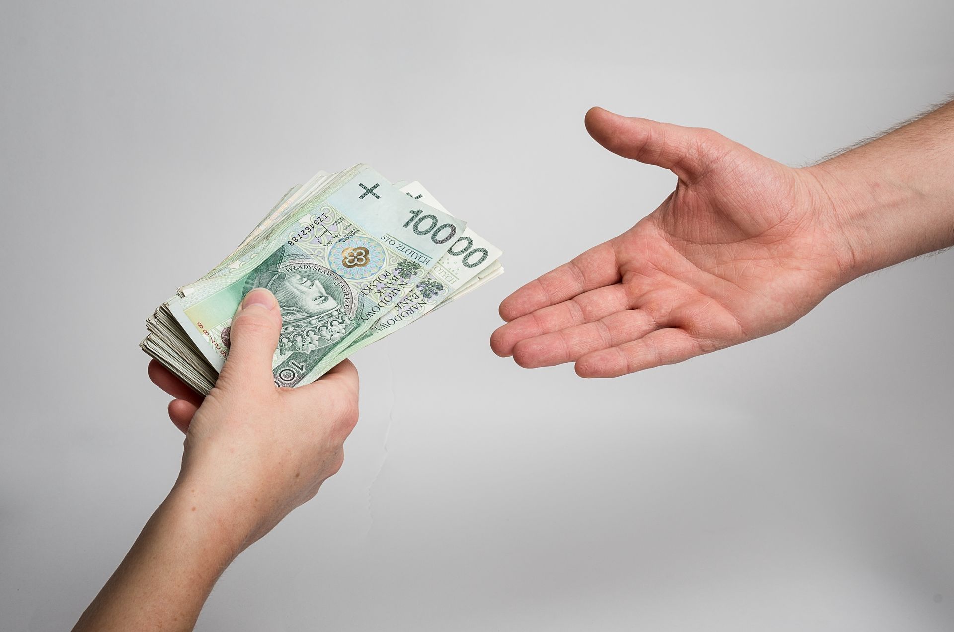 Przelewy pod lupą służb. Oto kiedy może zainteresować się twoim