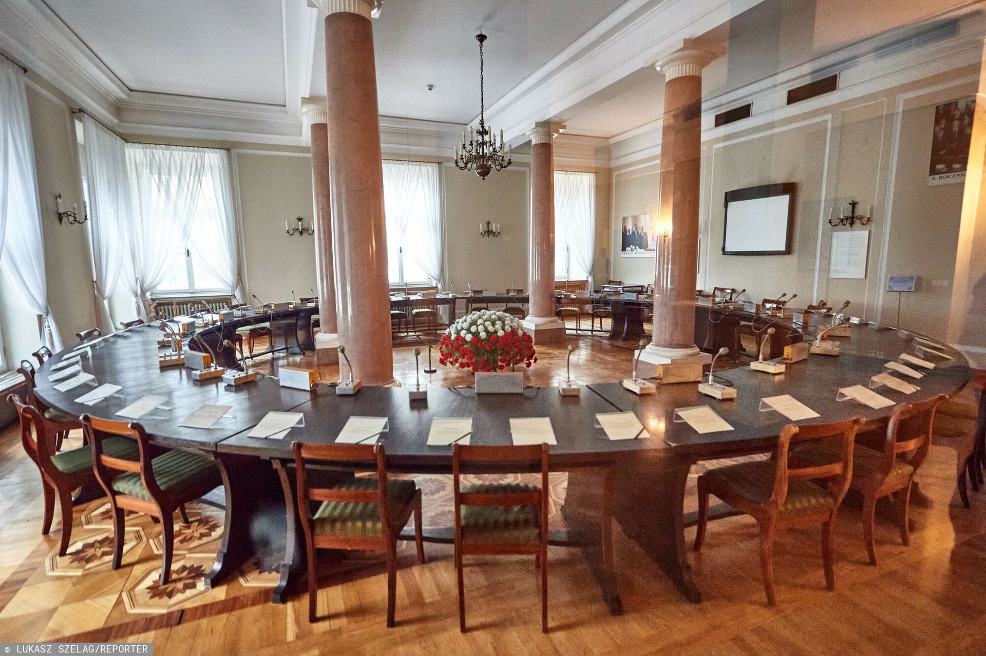 Nawrocki zdecydował. Okrągły Stół znika z Pałacu Prezydenckiego