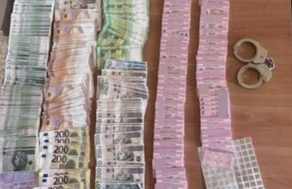 Fałszywe legitymacje studenckie. Nowy proceder kwitnie w sieci