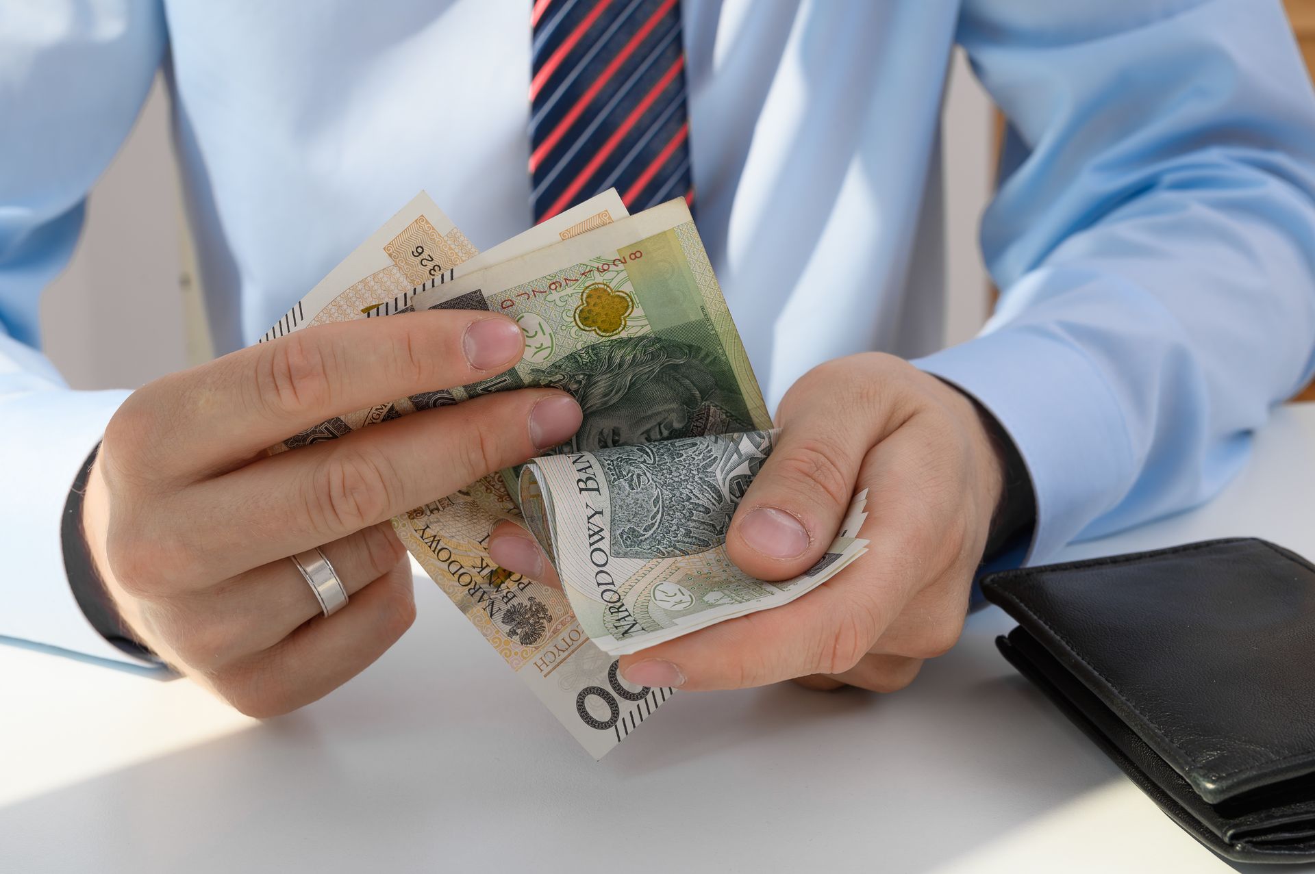 Szukają do pracy w handlu. Płacą choćby 40 tys. zł miesięcznie