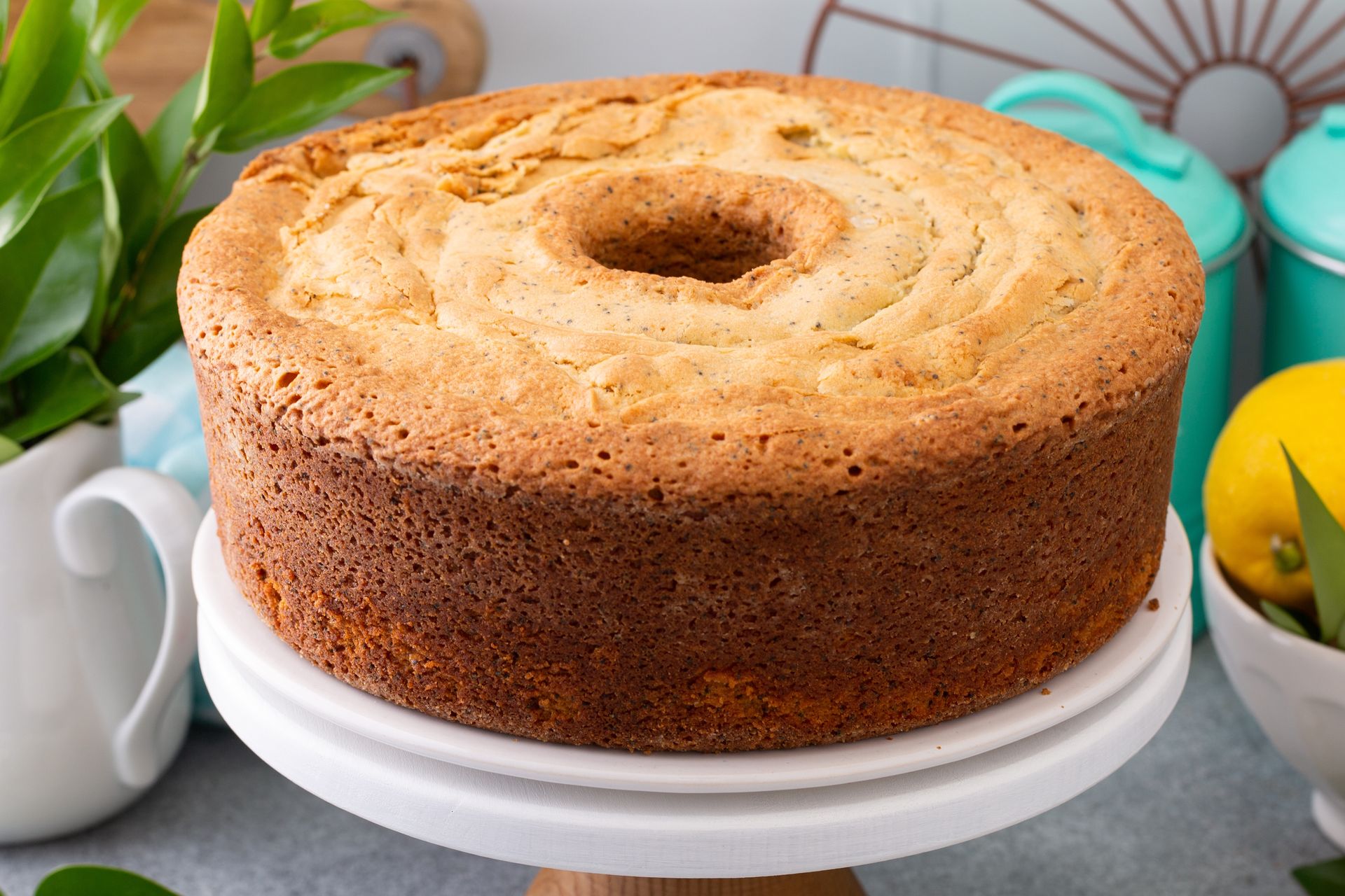 Ten przepis na babkę drożdżową ma już 50 lat. Jeden składnik może niektórych bardzo zaskoczyć