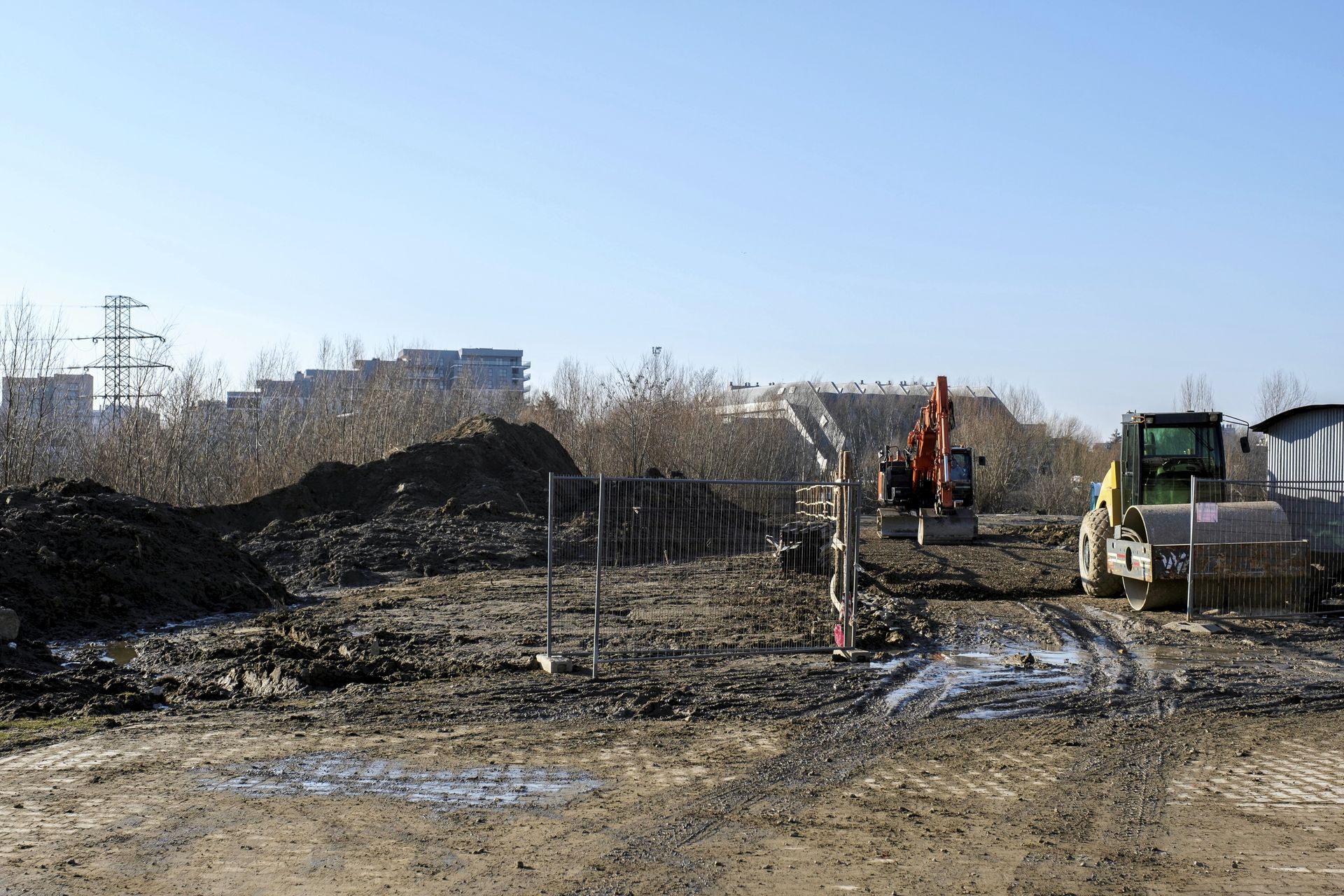 Deweloper wziął pieniądze i zostawił dziurę w ziemi. Oto wyrok sądu