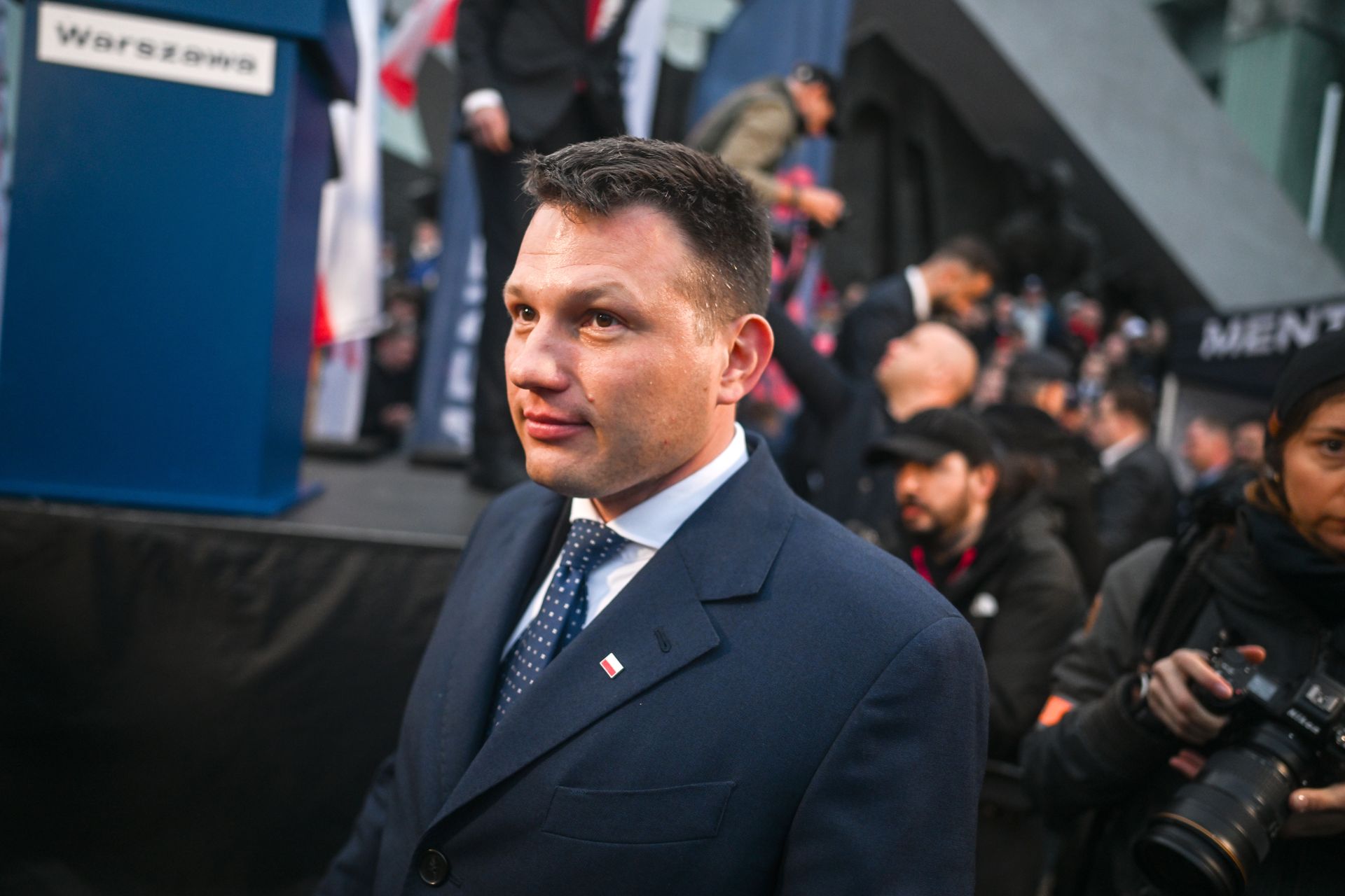 Mentzen drwi z rządzącej koalicji. "Dobrze by się oglądało"