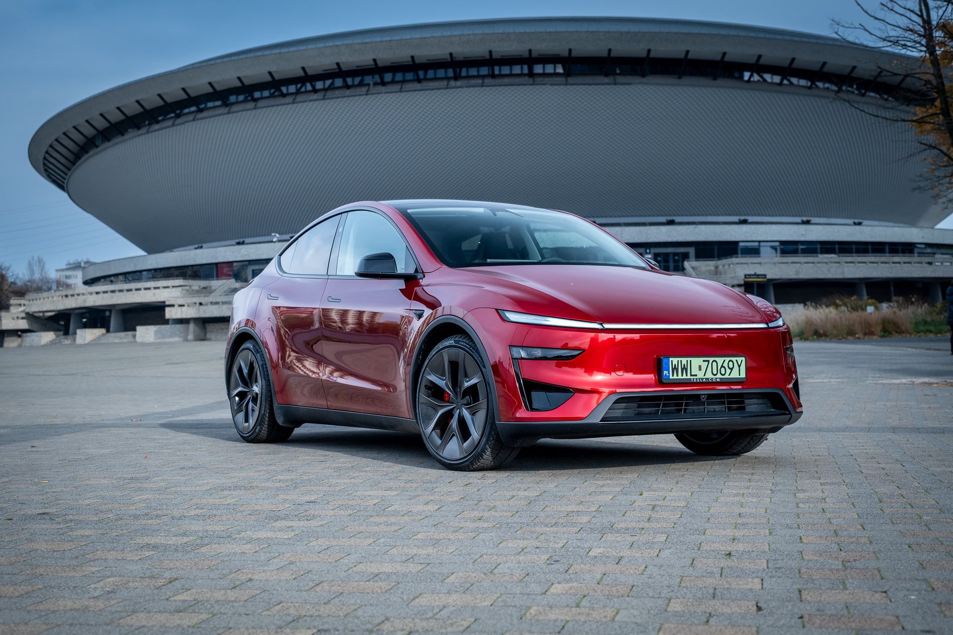 Skończyły się dopłaty, zaczęły rabaty. Tesla premiuje kierowców, którzy płacą gotówką