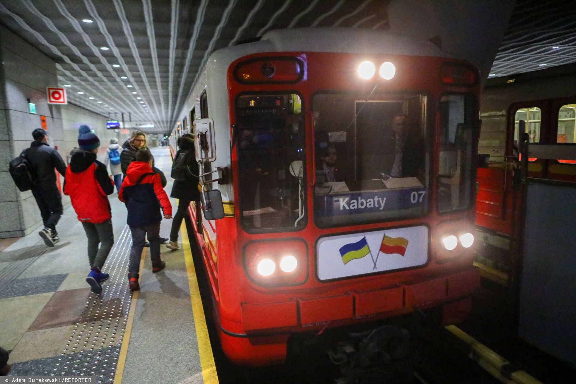 Skandal w Ukrainie. Ukradli miliony na transporcie wagonów z Warszawy