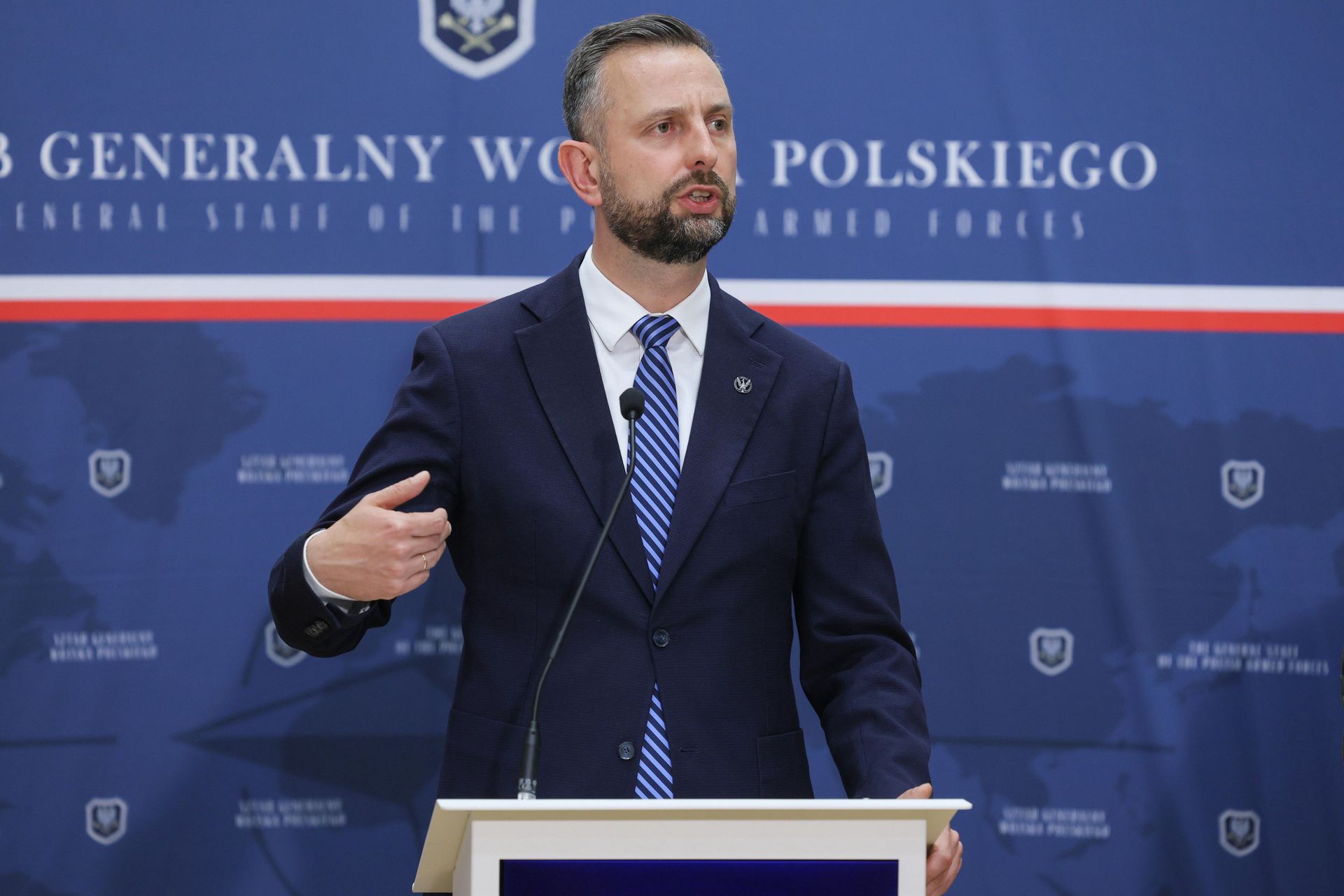 "Prowokacja na dużą skalę". Szef MON zabrał głos