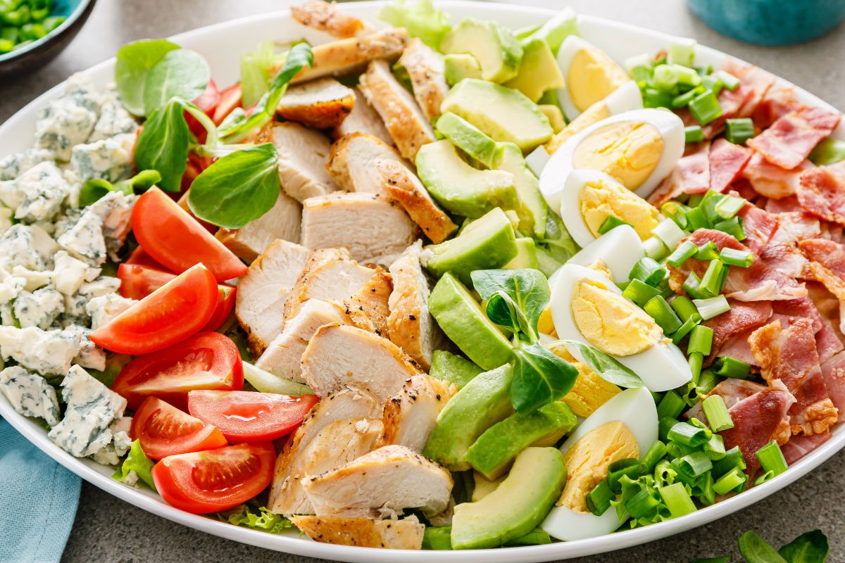 W ten sposób gwałtownie zapamiętasz przepis. Sałatka zapewnia energię na cały dzień