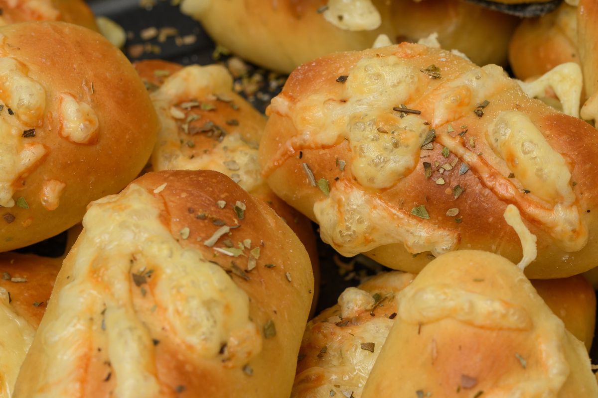 Takie bułeczki piekła moja babcia. Pizza może się przy nich schować