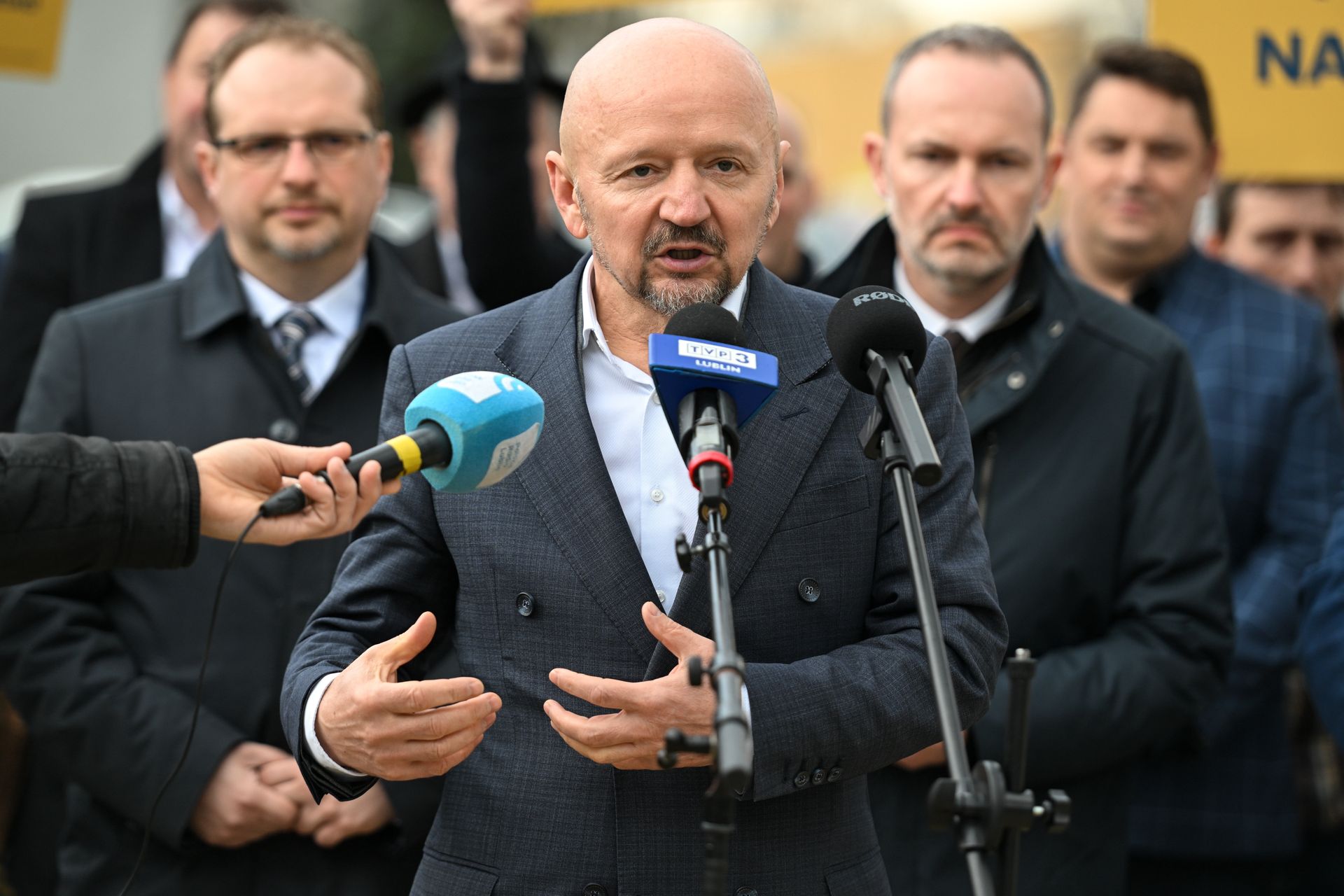 Jacek Bury opuszcza Polskę 2050. "Nie chcę już iść tą drogą"