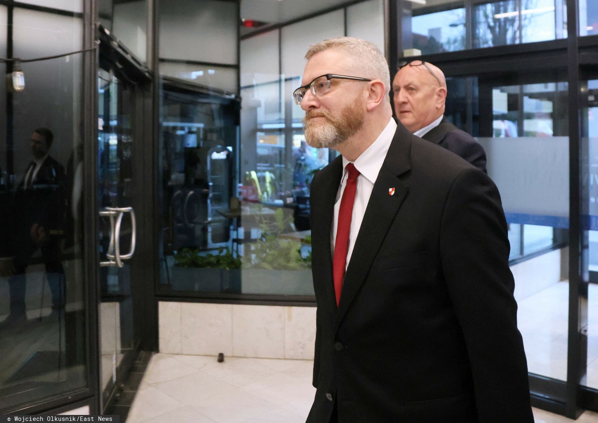 "Sytuacja skandaliczna". Siemoniak komentuje awanturę z Malarzem